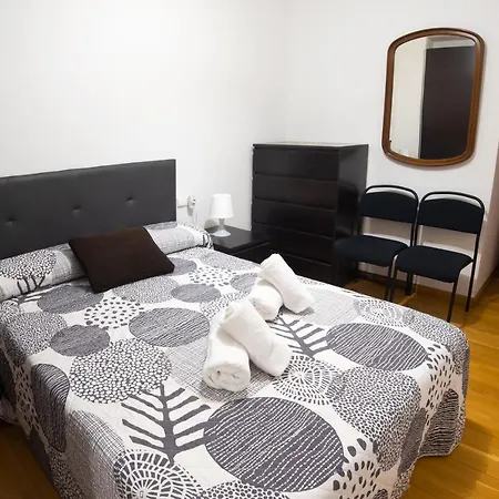 Piso En C/ Casta Alvarez Apartmán